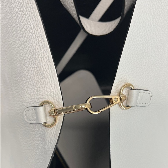 Cheval Firenze | White Leather Tote w/ Matching Mini Bag - Picture 8 of 12